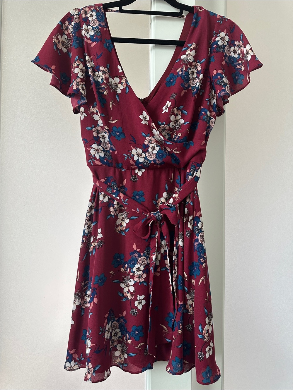 I.N. San Francisco Burgundy Floral Wrap Mini Dress with Blue and Cream Flowers